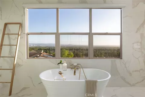 Bath - 93 Parson Brown, Irvine, CA 92618 photo 4 of 9
