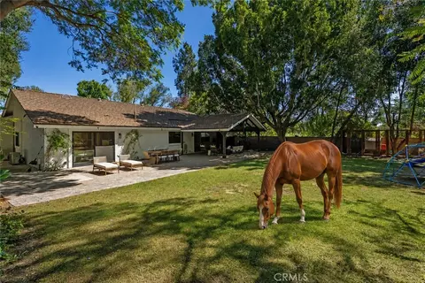 25111 Buckboard Ln, Laguna Hills, CA 92653
