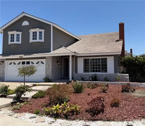 16182 Mt Nimbus, Fountain Valley, CA 92708