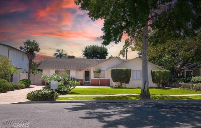 2032 Aliso Ave, Costa Mesa, CA 92627