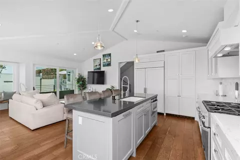 Kitchen - 802 Summit, Laguna Beach, CA 92651 photo 6 of 6