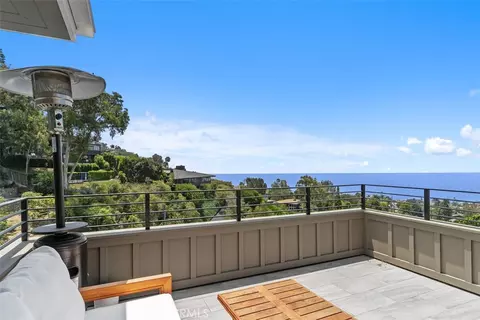 View/Area - 802 Summit, Laguna Beach, CA 92651 photo 2 of 9