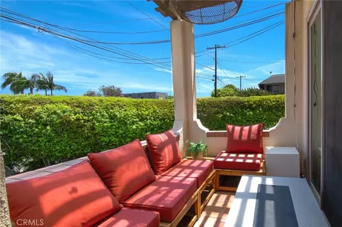 Exterior - 2209 Elden Ave, Costa Mesa, CA 92627 photo 7 of 14