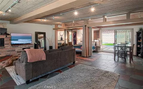 Living - 2209 Elden Ave, Costa Mesa, CA 92627 photo 4 of 5