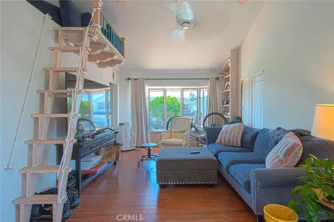 Living - 2209 Elden Ave, Costa Mesa, CA 92627 photo 3 of 5