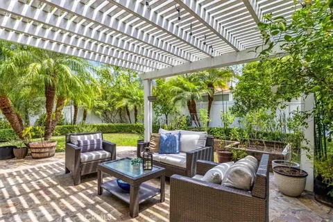16 Pineoak, Aliso Viejo, CA 92656