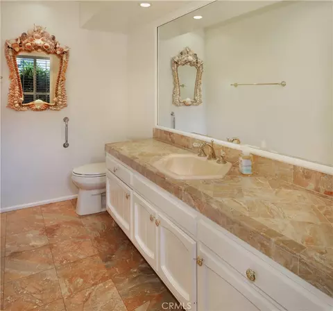 Bath - 4 Breakers, Dana Point, CA 92629 photo 2 of 3