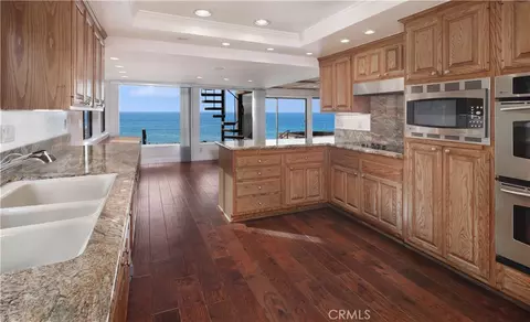 Kitchen - 4 Breakers, Dana Point, CA 92629 photo 1 of 1