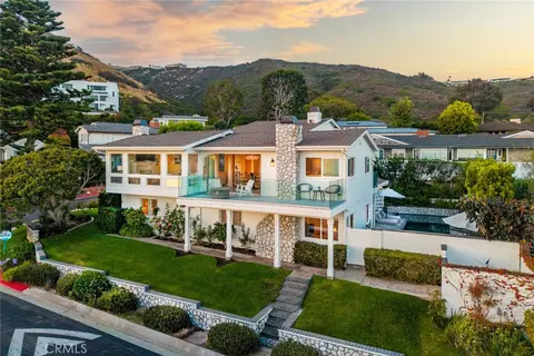 1 Vista Del Sol, Laguna Beach, CA 92651
