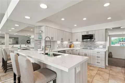 Kitchen - 43337 Lacovia Dr, Bermuda Dunes, CA 92203 photo 3 of 5