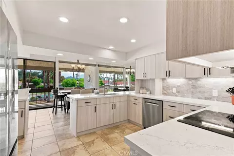 Kitchen - 43337 Lacovia Dr, Bermuda Dunes, CA 92203 photo 4 of 5