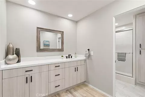 Bath - 43337 Lacovia Dr, Bermuda Dunes, CA 92203 photo 1 of 6