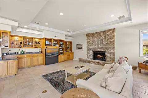 Living - 647 Tumble Creek Ln, Fallbrook, CA 92028 photo 7 of 7
