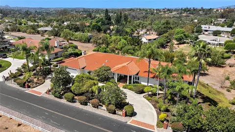 View/Area - 647 Tumble Creek Ln, Fallbrook, CA 92028 photo 2 of 3
