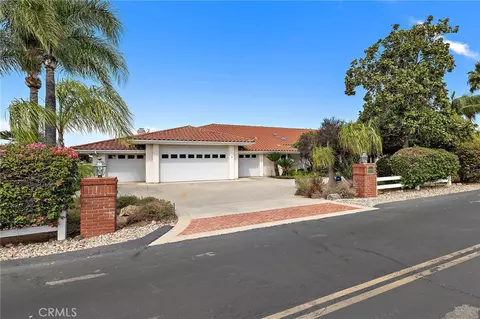 Exterior - 647 Tumble Creek Ln, Fallbrook, CA 92028 photo 3 of 19