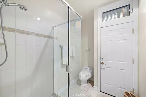 Bath - 647 Tumble Creek Ln, Fallbrook, CA 92028 photo 1 of 7