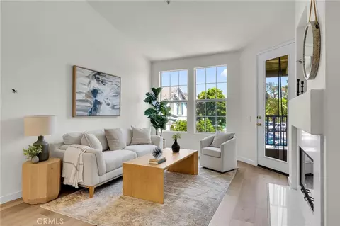 Living - 402 Bay Berry Pl, Encinitas, CA 92024 photo 1 of 3
