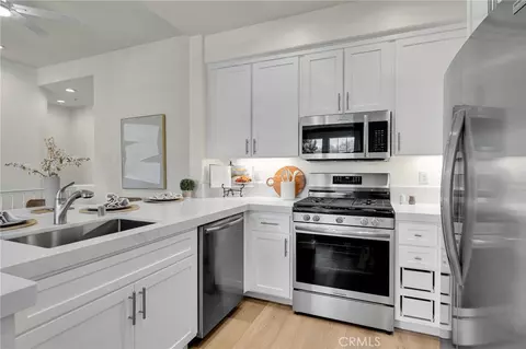Kitchen - 402 Bay Berry Pl, Encinitas, CA 92024 photo 2 of 2