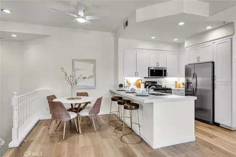 Dining - 402 Bay Berry Pl, Encinitas, CA 92024 photo 1 of 2