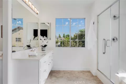 Bath - 21 Rhode Is, Irvine, CA 92606 photo 3 of 4
