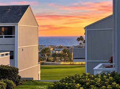 207 Columbia, Newport Beach, CA 92663