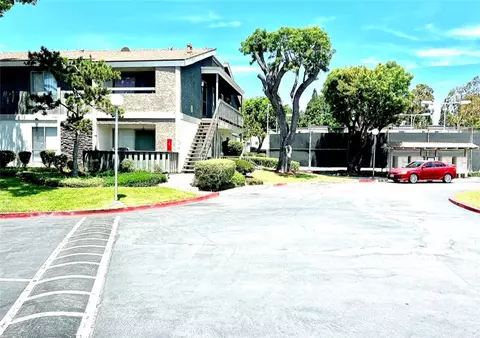 2811 S Fairview #e, Santa Ana, CA 92704