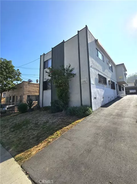 2368 Allesandro St, Los Angeles, CA 90039