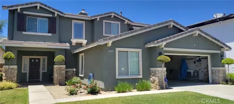 6316 High Cliff Ln, Fontana, CA 92336