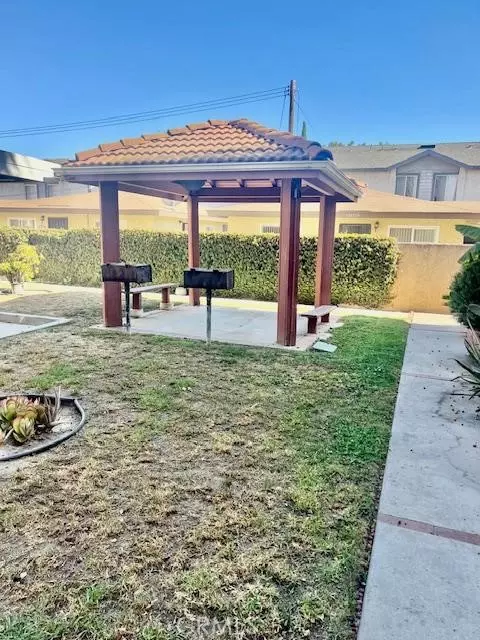 15311 Gundry Ave #16, Paramount, CA 90723
