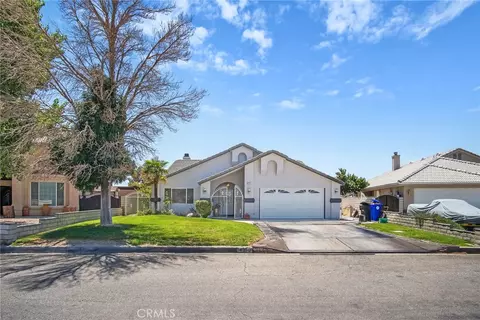 14375 Jamaica Ln, Helendale, CA 92342