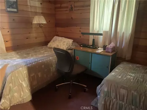 Bedroom - 24327 Montreaux, Crestline, CA 92325 photo 2 of 7