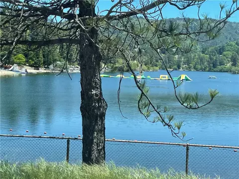 View/Area - 24327 Montreaux, Crestline, CA 92325 photo 3 of 4