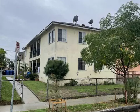1320 W 25th St, Los Angeles, CA 90007