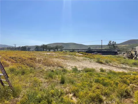 22285 Old Elsinore Rd, Perris, CA 92570 photo 9