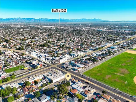 View/Area - 806 W Spruce St, Compton, CA 90220 photo 5 of 9