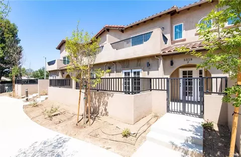 Exterior - 5526 E Los Angeles Ave #1, Simi Valley, CA 93063 photo 6 of 12