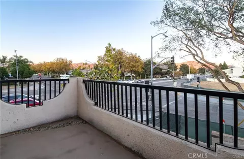 Exterior - 5526 E Los Angeles Ave #1, Simi Valley, CA 93063 photo 2 of 12