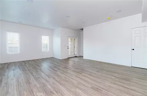 Living - 5526 E Los Angeles Ave #2, Simi Valley, CA 93063 photo 3 of 5