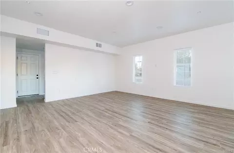 Living - 5502 E Los Angeles Ave #4, Simi Valley, CA 93063 photo 1 of 5