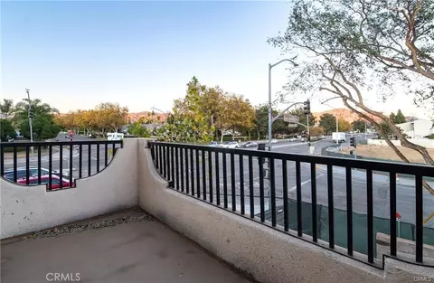 Exterior - 5502 E Los Angeles Ave #4, Simi Valley, CA 93063 photo 1 of 8