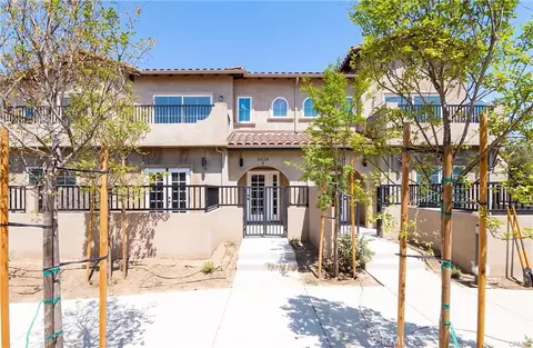 Exterior - 5502 E Los Angeles Ave #2, Simi Valley, CA 93063 photo 5 of 11