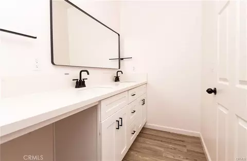 Bath - 5526 E Los Angeles Ave #3, Simi Valley, CA 93063 photo 2 of 3