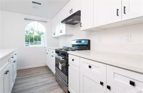 Kitchen - 5526 E Los Angeles Ave #3, Simi Valley, CA 93063 photo 2 of 2