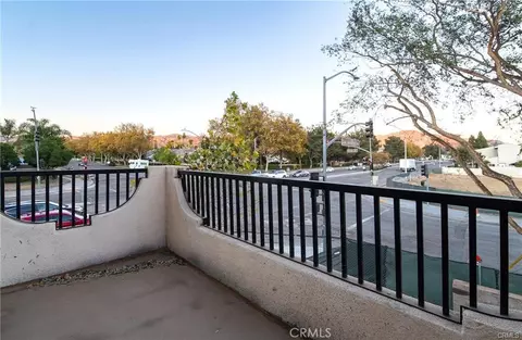 Exterior - 5526 E Los Angeles Ave #3, Simi Valley, CA 93063 photo 2 of 10