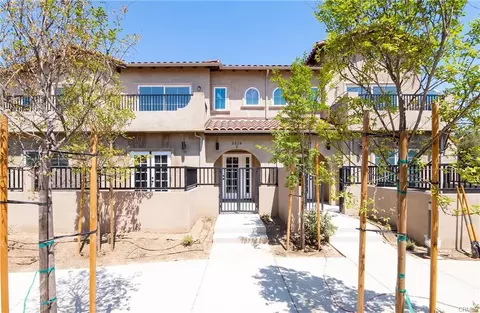 Exterior - 5526 E Los Angeles Ave #3, Simi Valley, CA 93063 photo 4 of 10