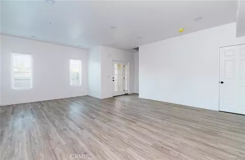 Living - 5510 E Los Angeles Ave #2, Simi Valley, CA 93063 photo 3 of 5