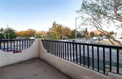 Exterior - 5510 E Los Angeles Ave #2, Simi Valley, CA 93063 photo 1 of 11