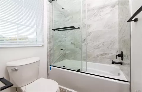 Bath - 5518 E Los Angeles Ave #2, Simi Valley, CA 93063 photo 3 of 3