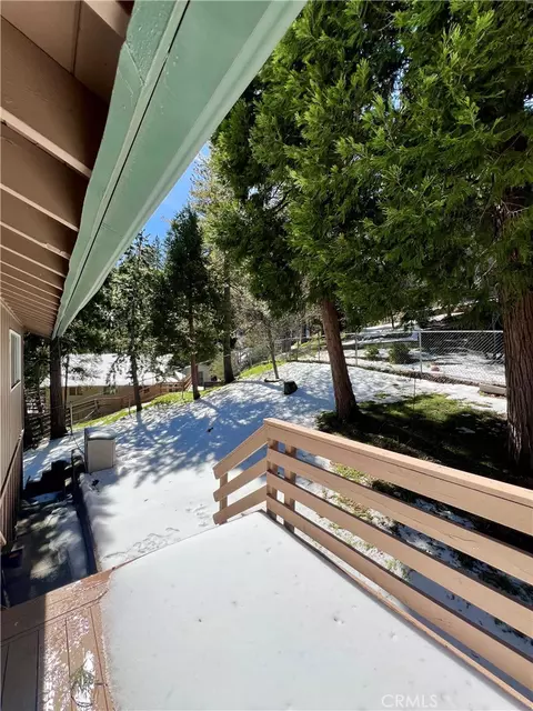 Exterior - 855 Bergschrund Dr, Crestline, CA 92325 photo 5 of 14