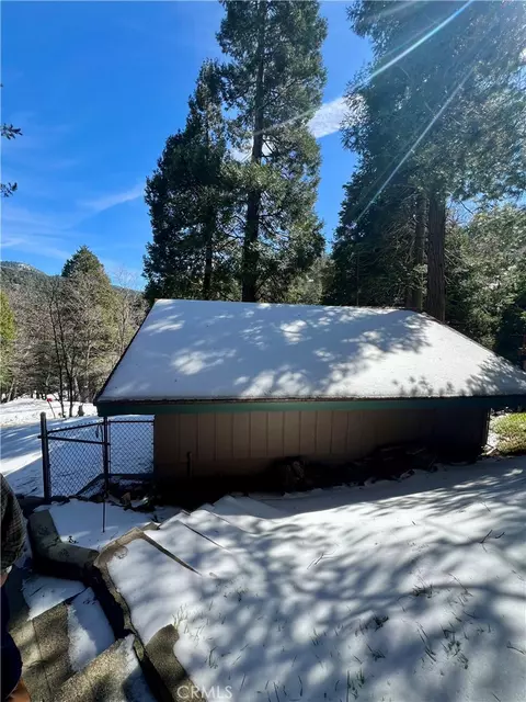 Exterior - 855 Bergschrund Dr, Crestline, CA 92325 photo 14 of 14